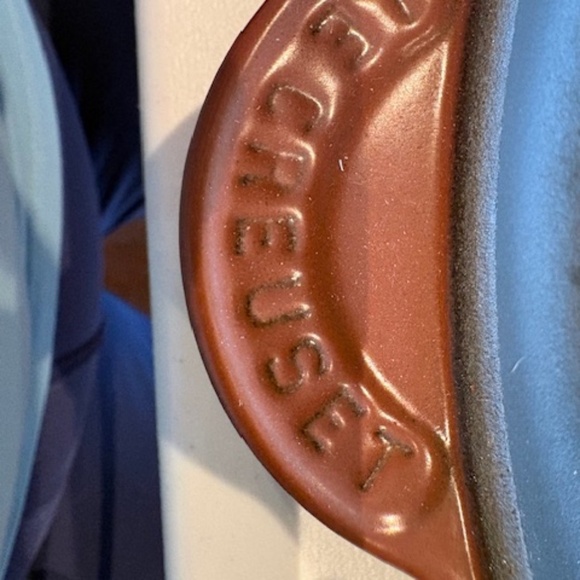 Le Creuset Chestnut Brown #26 Deep Skillet/Fry Pan - Picture 4 of 5